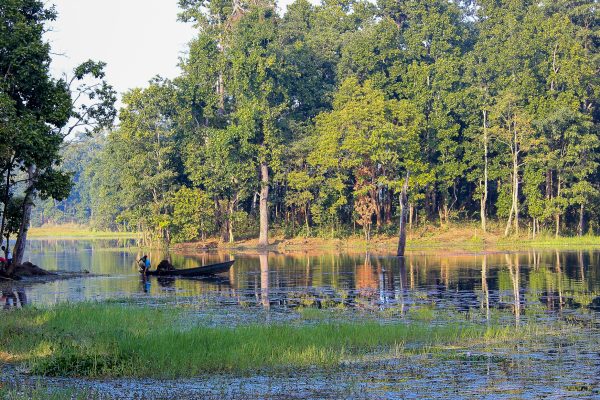 20000-Lake-Chitwan1_